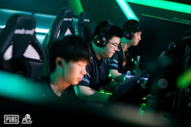 薪资帽与财 薪资帽与财